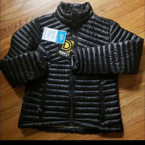 Eastern Mountain Sports Jackets & Blazers - NWT Eastern Mountain Sports Micro Puffer Jacket M
